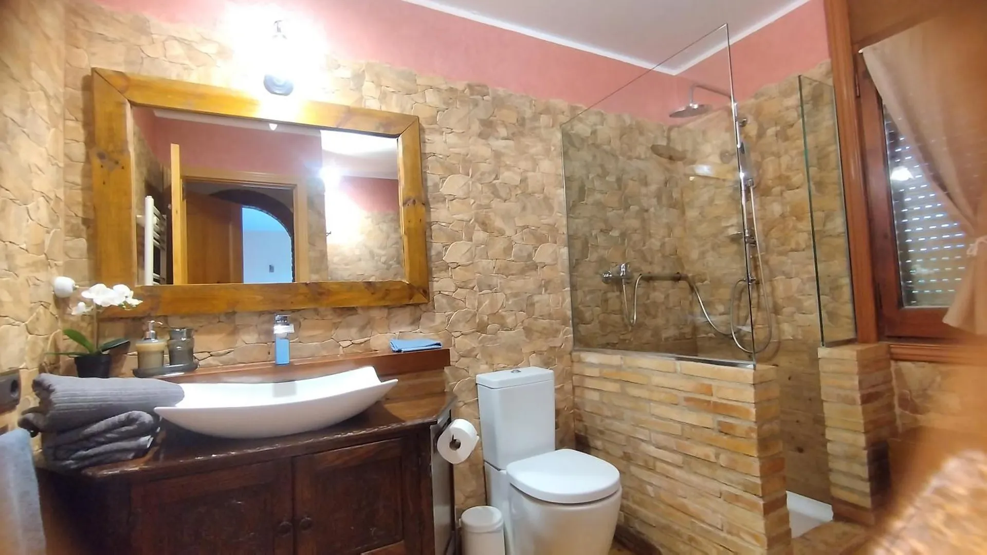 Villa L'Arboc Vall-Llobrega Ferienhaus
